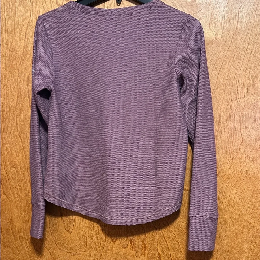 Columbia Mauve Long Sleeve Women's Henley - Picture 5 of 5